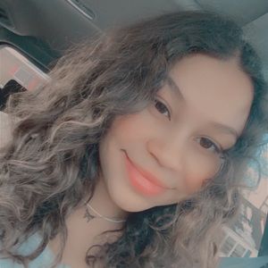 Meet your Posher, Amya